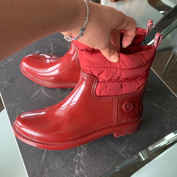 Michael Kors Blakely Rain boots size 8 - Picture 3 of 7